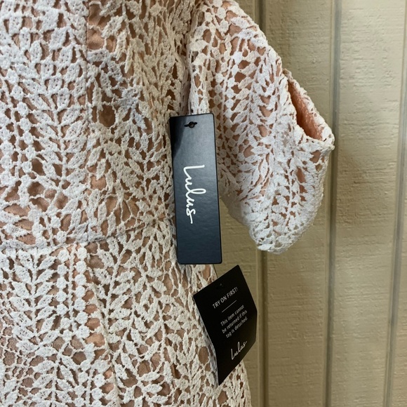 Lulu’s Entranced By You Lace Cold Shoulder Bodycon Dress, size small. NWT. - Picture 5 of 9